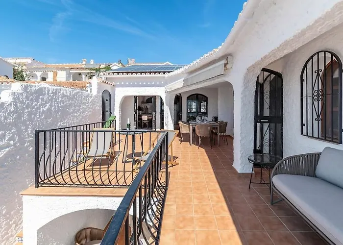Olivo De Capistrano Villa Nerja