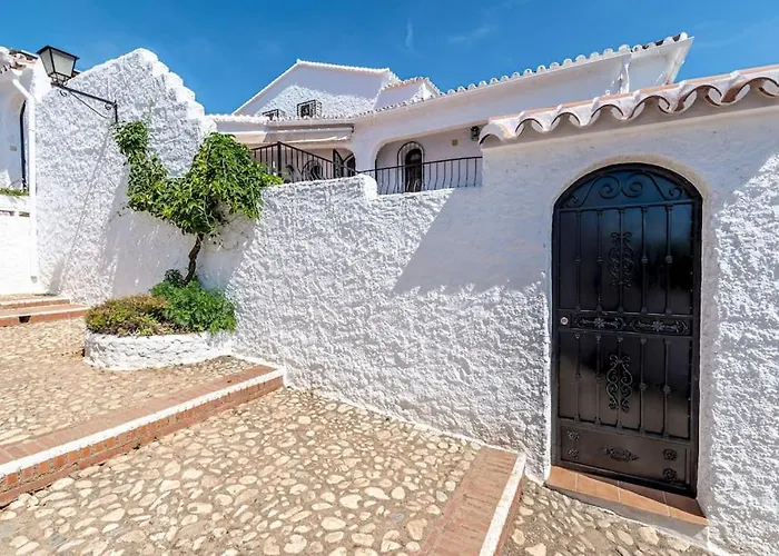 Olivo De Capistrano * Nerja